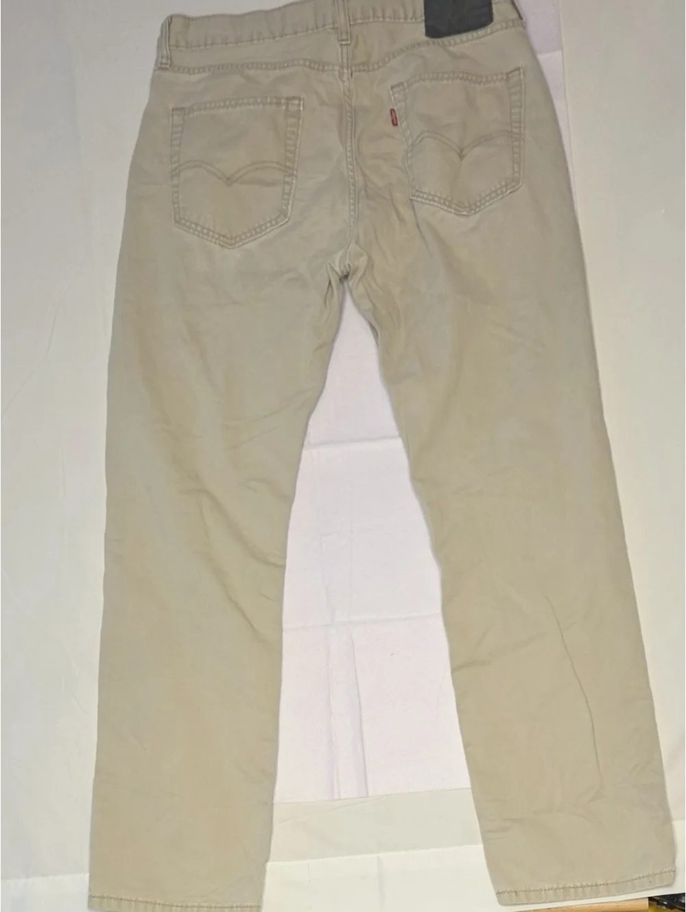 Levis excellent pre